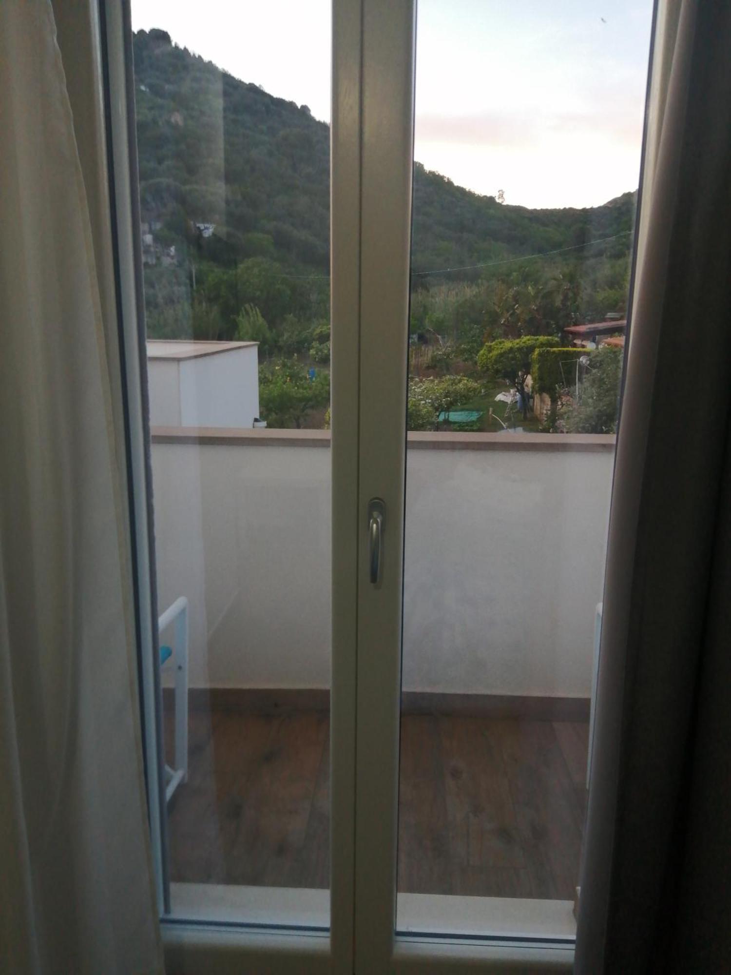 Laris Bed and Breakfast Castellabate Exteriör bild